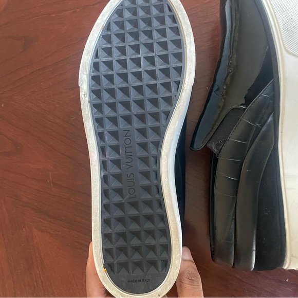 Louis Vuitton Slip on Sneakers - Picture 4 of 6